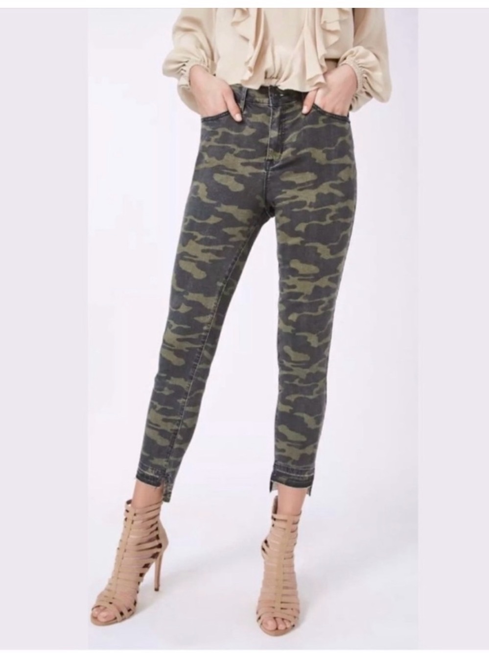 Nicole Miller Artelier Camo pants Size 30